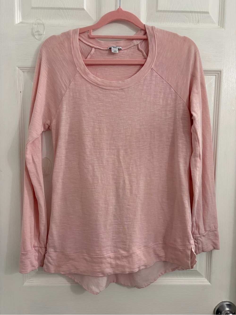 Splendid Pale Pink Long Sleeve Slub Knit Top. Size small $10